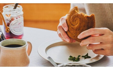 【定期便】〈3ヵ月定期便〉BASE BREAD ストロベリー×2　 B35000015【11100-2269】