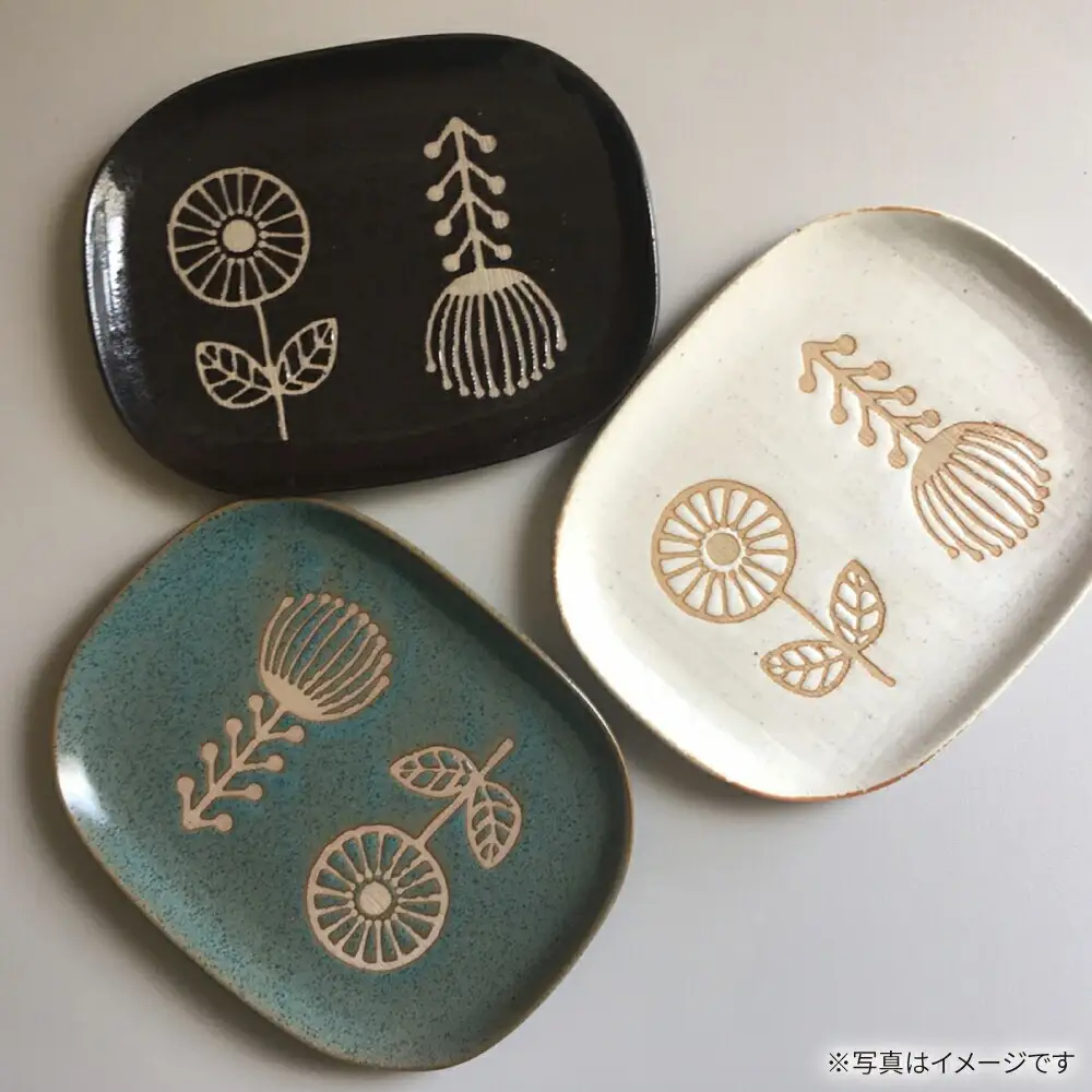 【瀬戸焼】 HANAtoHA ナデ角 中皿 2枚 (白) 【カネ三商店】 / 食器 皿 プレート ギフト / 瀬戸市[BBDD023]