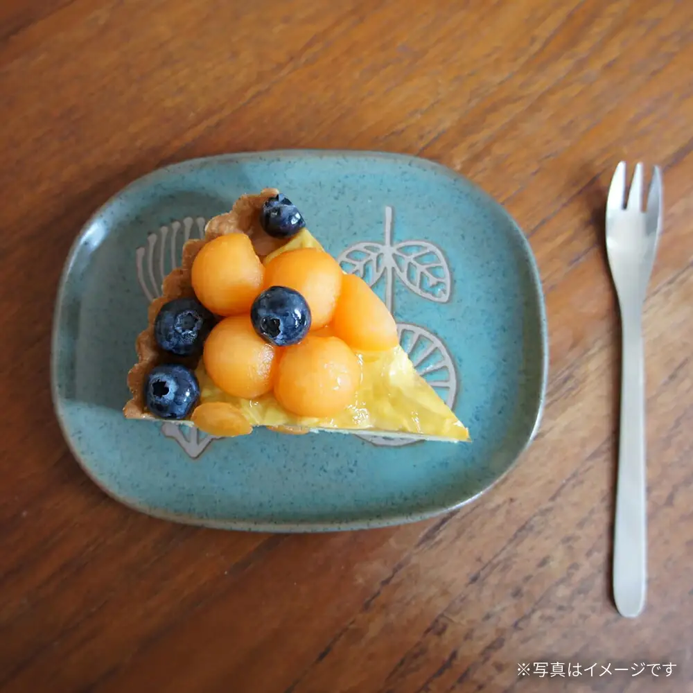 【瀬戸焼】 HANAtoHA ナデ角 中皿 2枚 (青) 【カネ三商店】 / 食器 皿 プレート ギフト / 瀬戸市[BBDD024]