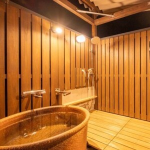 【 とろむグランピング高知 宿泊利用クーポン 9,000円分 】 宿泊券 クーポン 旅行券 宿泊 グランピング テント サウナ 一棟貸し 貸切 宿泊施設 旅行 備長炭 癒し 空間 非日常 カップル 家族旅行 記念日旅行 リトリート 炭玄 高知県 室戸市