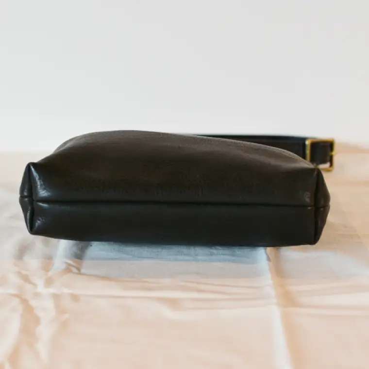 革製品 栃木レザーのミニマムギボシショルダー BB022
