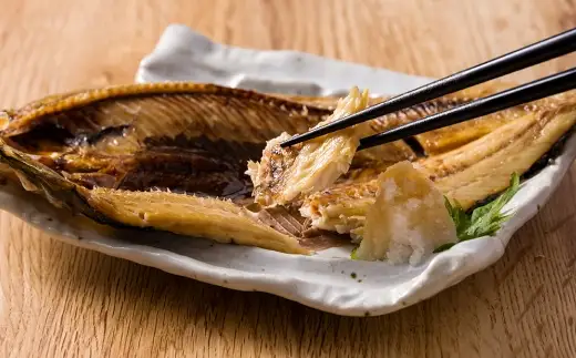 小樽の干物 真ほっけ開き （ 真空 ） 5枚 干物 魚類 魚料理 冷凍 真空パック 冷凍保存 魚 ほっけ