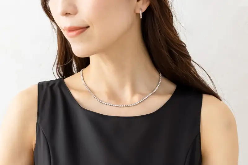 Deliciae テニスネックレス ストレート ワイドシャトン PT900 ダイヤモンド【5.0ct】DTN-12-PT-0501