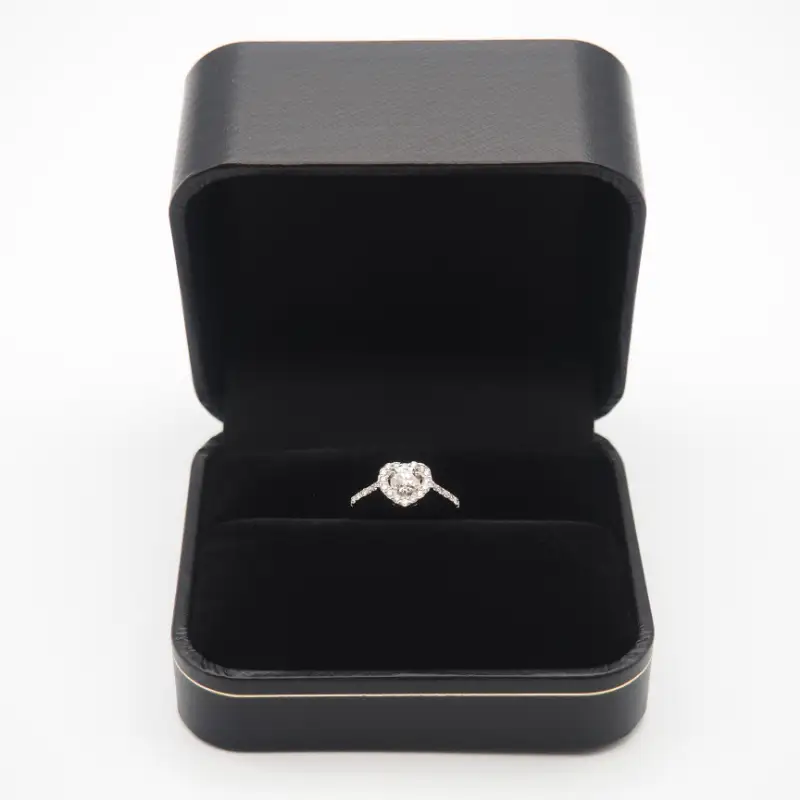 プラチナ 0.66ct　ハートダイヤモンド リング　FHR-009536
