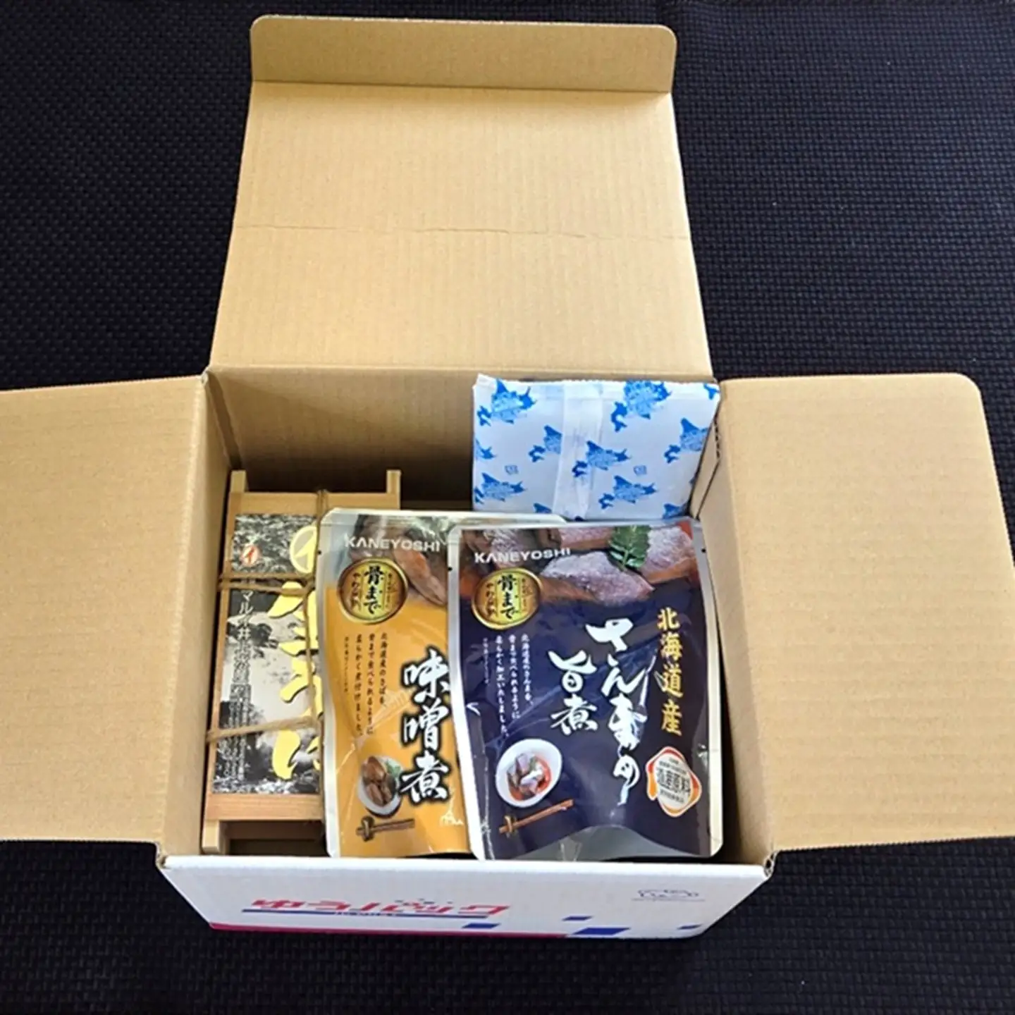 エゾバフンウニ約60g～70g×2折・さんま旨煮×6P・さば味噌煮×6P[10月下旬以降発送] B-71029