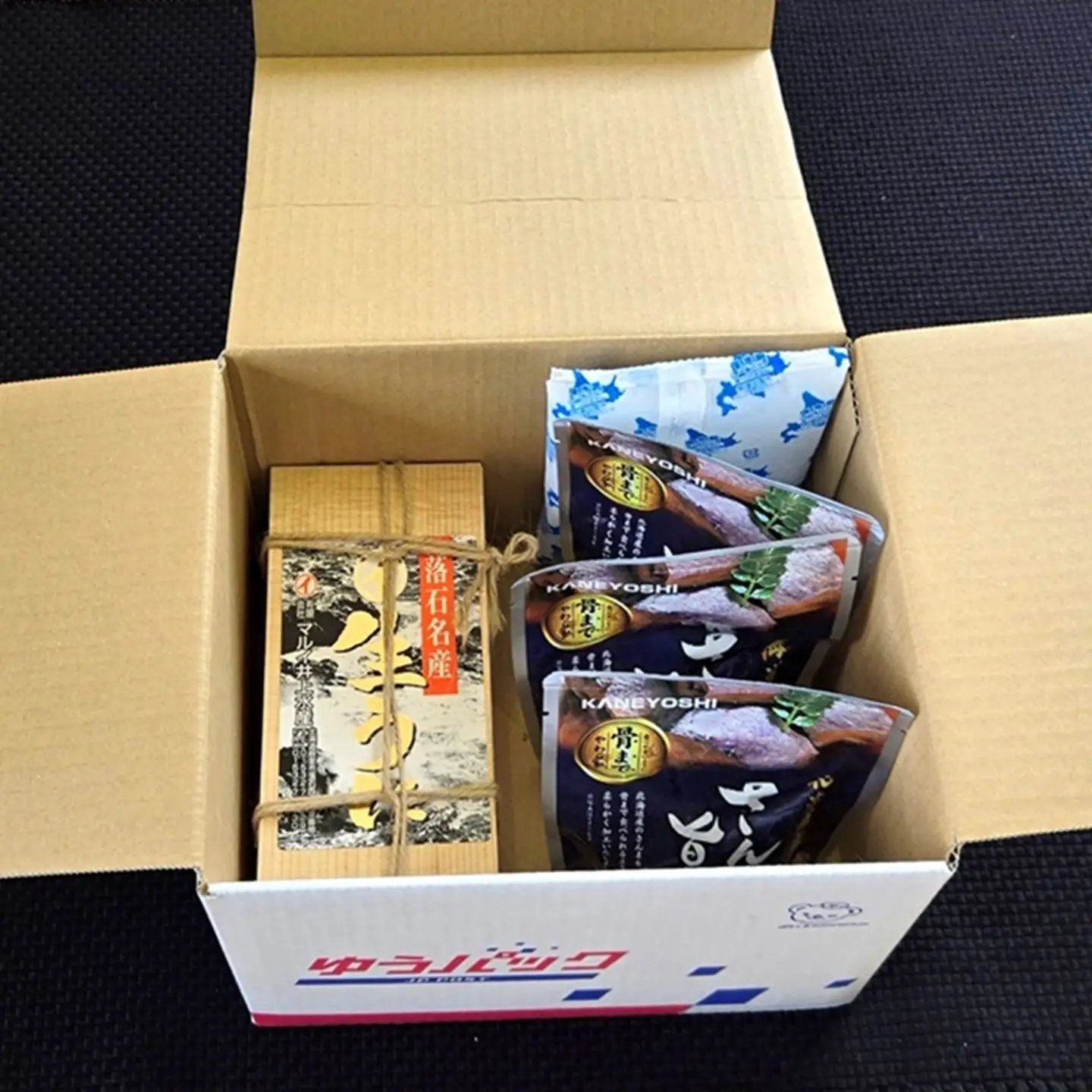 エゾバフンウニ約100g×2折・さんま旨煮×3P[10月下旬以降発送] F-71017