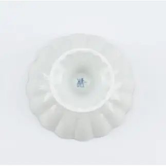 有田焼 高台菊小鉢 2個 錆李朝リーヴス【まるぶん】食器 器 うつわ 鉢 デザート皿 高台皿 フチサビ 染付 おしゃれ かわいい ギフト A22-118 