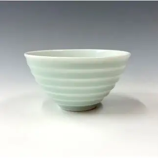 有田焼 青白磁線彫碗 お茶碗【中仙窯・中尾純作】作家 作家もの 中尾純 白磁 伝統工芸 器 うつわ 和食器 皿 A20-670