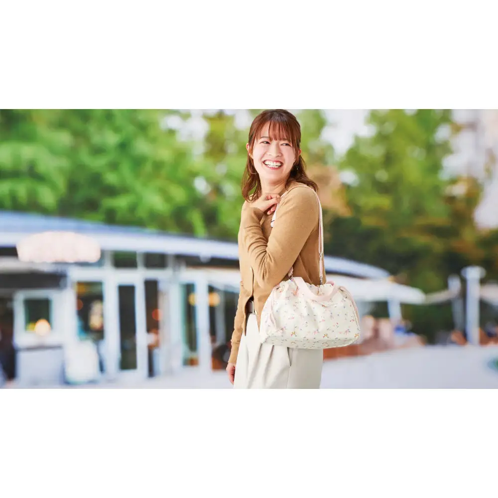 〈LeSportsac × familiar〉ショルダーバッグ　総柄