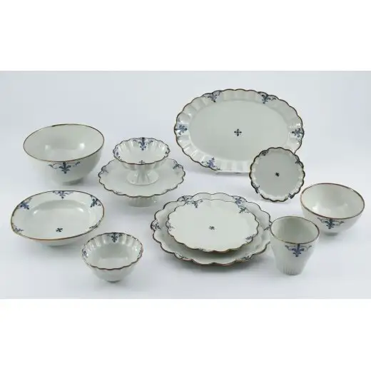 有田焼 菊割中付 2個 錆李朝リーヴス【まるぶん】食器 小鉢 器 うつわ 取鉢 aw146