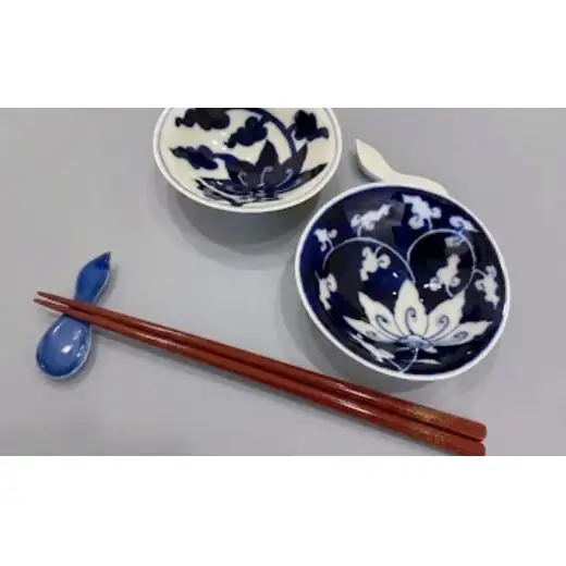 有田焼 安南唐草 俵小付 2客 / 箸置き 2個 計4点セット【泰山】食器 器 うつわ 和食器 醤油皿 豆皿 手描き 小鉢 ひさご 食洗機OK 電子レンジOK ey020