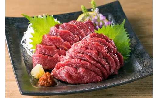 [ 定期1ヶ月毎4回 ] 会津銘産 馬肉刺身 モモ 130g × 2本 （ ブロック ） 馬刺し 馬刺 馬肉 馬 お肉 肉 ニク にく 赤身 辛子味噌 おつまみ 晩酌 ヘルシー 国産 冷凍 定期便 定期配送