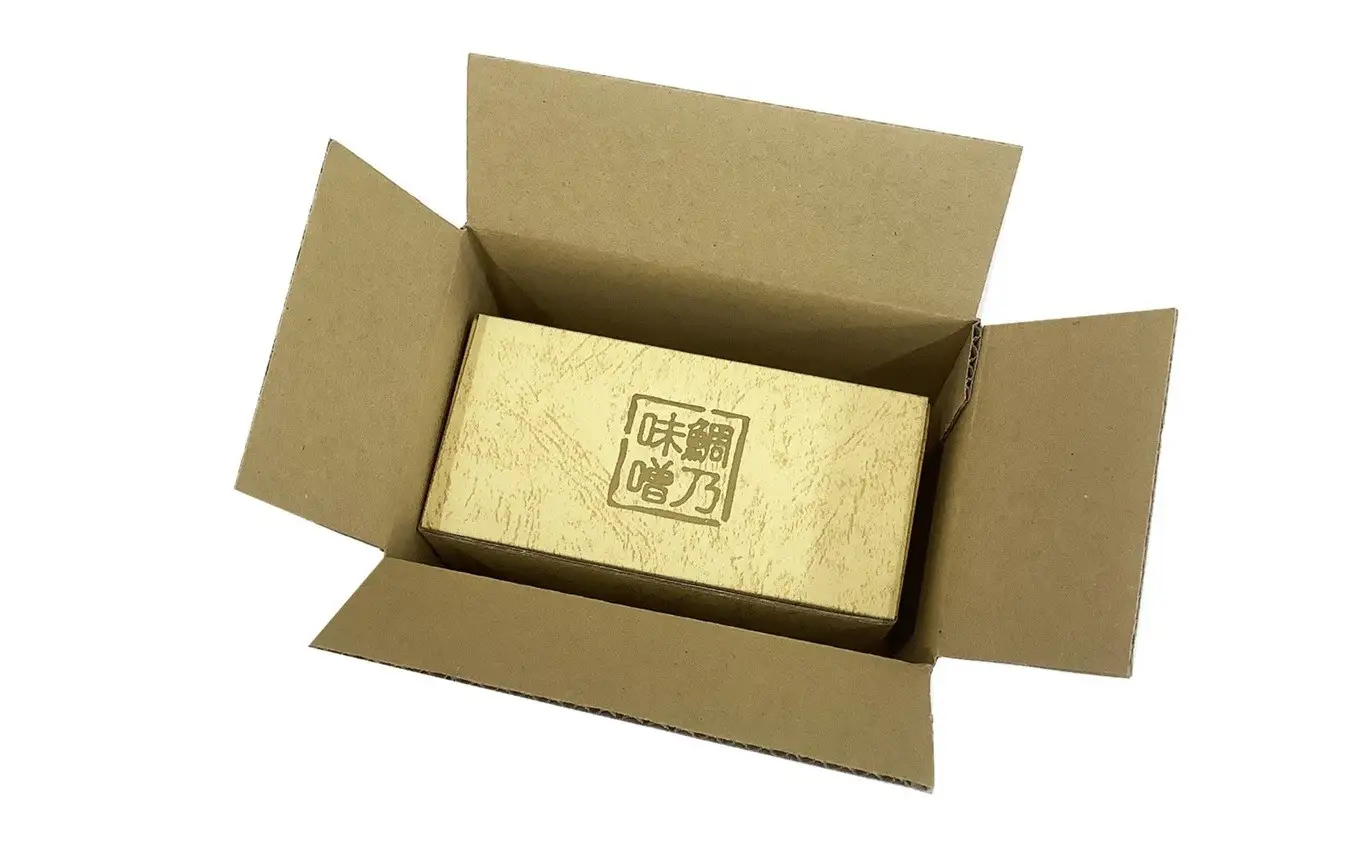鯛乃味噌 150g×2瓶（合計 300g） 化粧箱入り 新潟県産大豆・コシヒカリ使用 米みそ[Y0635]
