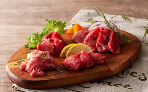＜ R8年熊本地震復興支援 ＞ふじ馬刺しと藤彩牛の贅沢食べ比べセット お肉 肉 ニク にく 牛肉 牛 馬肉 馬 バラ カルビ 焼肉 精肉 BBQ バーベキュー ロース スライス 馬刺し 赤身 ユッケ ネギトロ 生姜付き タレ付き 食べ比べ セット 詰め合わせ 冷凍