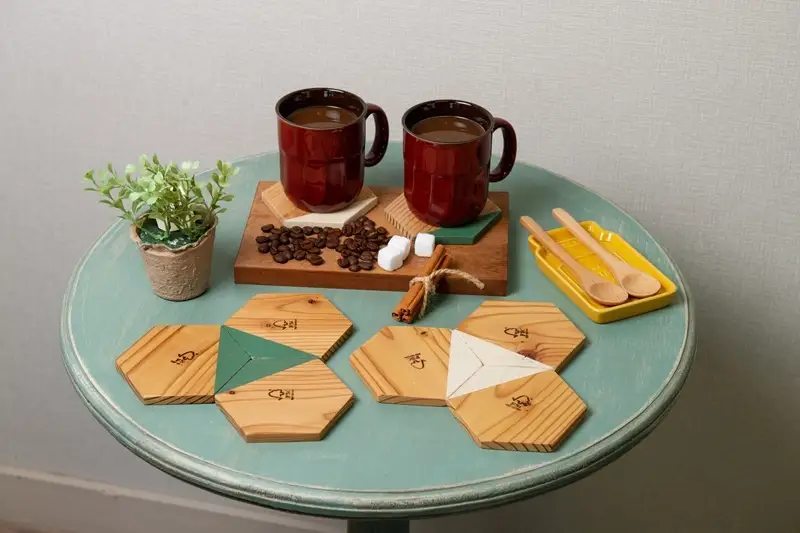 【ふるさと納税】 HOKKAIDO WOOD 山ブローチ春色 1個 美幌町産カラマツ使用 ギフト プレゼント 北海道 美幌町 カラマツ
