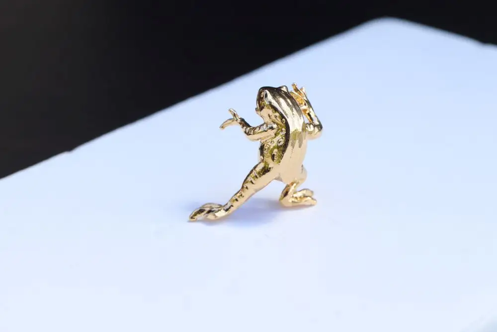 【縄文アクセサリーDo_goods】 K18鳥獣戯画 かえるのオブジェ小　700-218  [5839-8601]