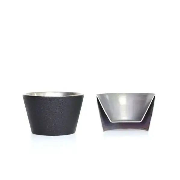 チタン製 ぐいのみ  高桑製作所 一枚絞(ひとひらしぼり) 本漆・黒乾漆塗り【グッドデザイン賞受賞】【職人技・特許製法】 チタン ぐいのみ 東京都 大田区