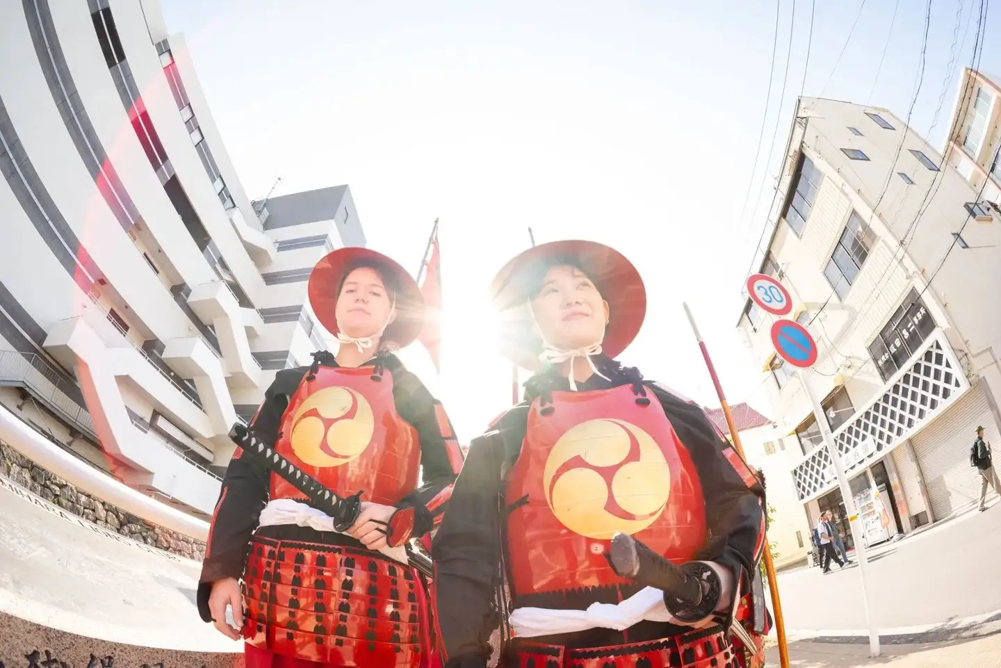 【2026年11月15日（日）】三原浮城まつり 甲冑行列体験 大将・副将・侍大将（いずれか1つ） 1名様分 参加券 騎馬記念撮影・お弁当付き 甲冑 武将 戦国 侍 歴史 三原城 お城 体験 イベント 秋 祭り 広島県三原市 043074