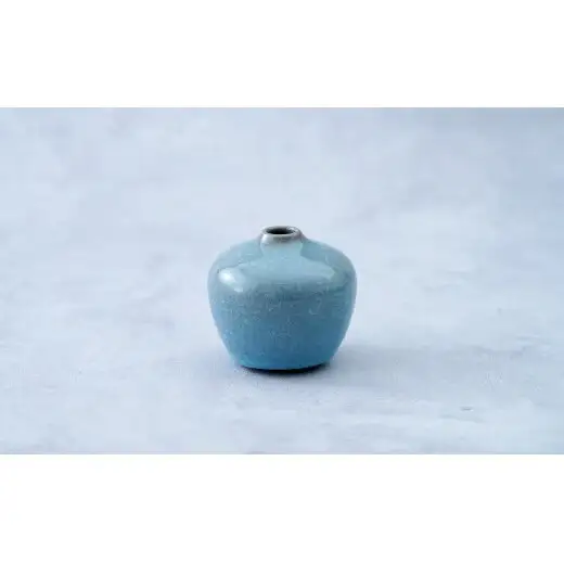 有田焼 青磁 貫入・月白一輪挿し 2色セット 【茂正工房 梶原大敬】うつわ 器 和食器 磁器 陶器 一輪挿し 花瓶 花入れ 青磁 作家もの 手作り ギフト インテリア ak063