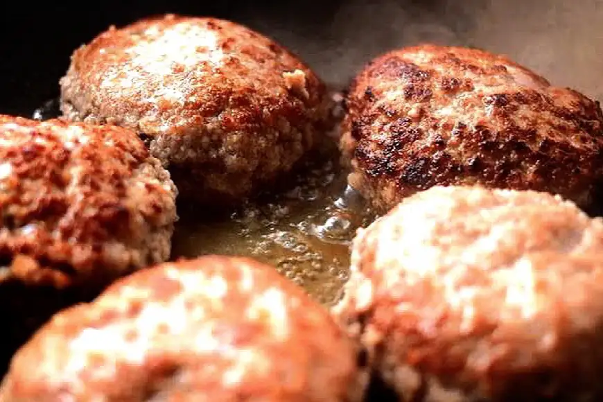 AK092 【12回定期便】 島原鉄板焼き屋の一品 うまからじゃ手捏ねハンバーグ 150g×5個