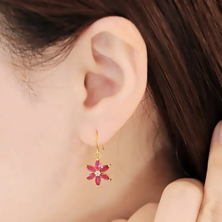 ピアス K18YG イエローゴールド ルビー マーキス 花 ダイヤモンド 0.06ct 【 f303-ru-k18yg 】