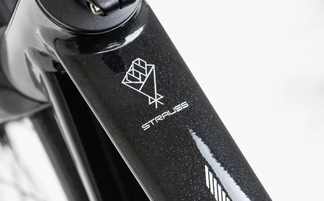 【490mm】レーシングロードバイク KhodaaBloom「STRAUSS RACE3 105(ストラウスレース3 105)」 | ロードバイク バイク 自転車 UCI認証 アルミフレーム レース 24段変速 コーダーブルーム ホダカ株式会社 埼玉県 越谷市
