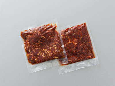 焼肉食材専門店トリプリしおた「北海道産牛使用　特撰　味付牛ハラミ」(300g×2パック)_大容量 小分け 徳用パック 国産 希少 牛肉 焼肉 サガリ ハラミ 牛 焼き肉 BBQ bbq 一人暮らし セット おかず 牛サガリ丼 ホルモン 冷凍 焼肉食材専門店 トリプリしおた 北海道 釧路町 釧路超 特産品 _【配送不可地域：離島】【1116008】