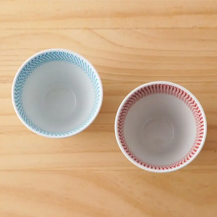 【波佐見焼】 色染流し 湯呑 2点セット 赤・水色 食器 皿 【一真陶苑】 [BB21] 波佐見焼 食器