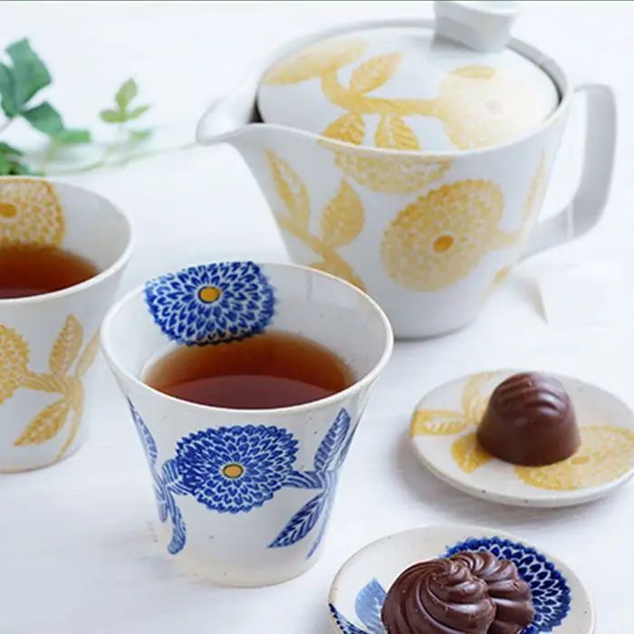 【波佐見焼】【かるがる♪】マルチフル ダリア柄 茶碗 マグカップ プレート ボウル 小皿 どんぶり そばちょこ 含む ペアセット 食器 皿 【勲山製陶】 [CD10] 波佐見焼 食器