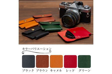 a496-01  ＜ブラック＞本革ハンドメイド！5色から選べるカメラレンズキャップ用ケース(Mサイズ)！メンズレディース問わず使いやすい日本製レンズキャップホルダー【皮革工房凜】