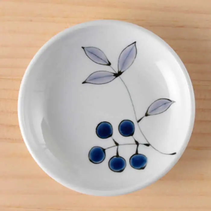 【波佐見焼】南天 夫婦 茶碗・湯呑み・小皿・箸置き 青と赤 8個セット 食器 皿 【大新窯】 [DC81]  波佐見焼