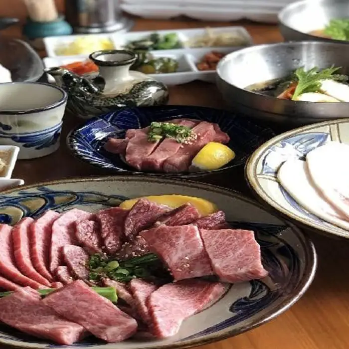 琉球焼肉NAKAMA　県産和牛＆金アグー豚　琉球食べつくしコース　2名様お食事券 