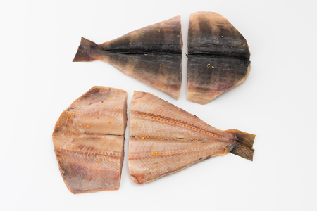 A1431.特大ホッケ開き干し4枚（約1.8Kｇ）1/2カット