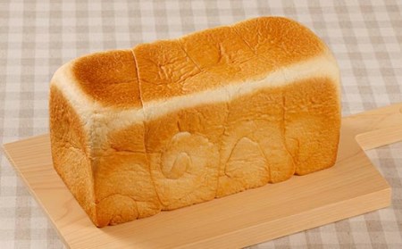 39210-095-9004．【3回定期便】「パンのピノキオ」パンの定期便（菓子パン・生食パン）