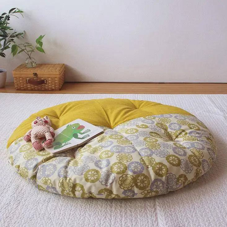 【 洛中高岡屋 】赤ちゃんが自然と笑顔になる 『せんべい座布団』（菜の花&フローラル）