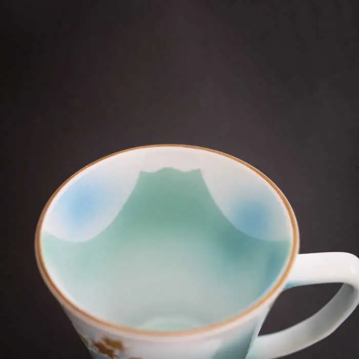 【波佐見焼】赤富士 あけぼのプレミアム マグカップ スカイブルー 食器 皿 【葉山窯】 [KF02] 波佐見焼 食器 敬老の日