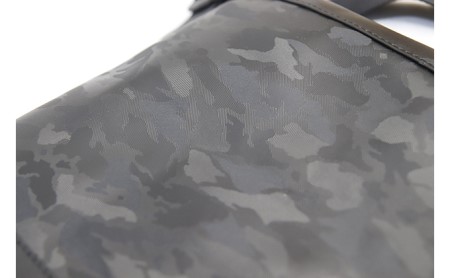 サコッシュ 型押しカモフラレザー ショルダー 撥水 サコッシュ