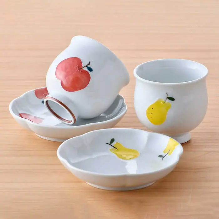 【波佐見焼】りんご・ラフランス ミニ コップ 湯呑 小皿 セット 食器 皿 【松幸陶芸】 [HB46] 波佐見焼