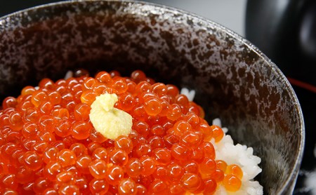 いくら 醤油漬け 新鮮 鮭卵使用 手作り 180g×2瓶 北海道 豊浦 噴火湾 優しい醤油とみりんの味 