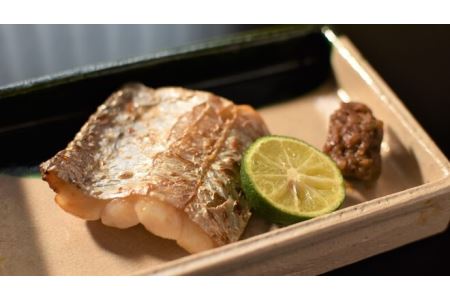 【ミシュラン2022掲載／赤坂】茜坂大沼 特産品ディナーコース 3名様（1年間有効） お店でふるなび美食体験 FN-Gourmet746377