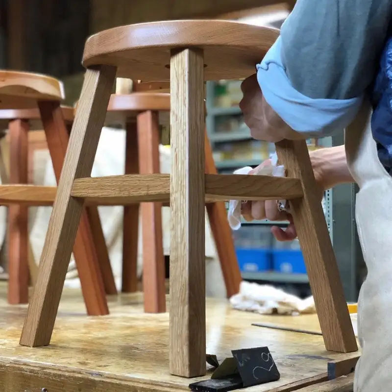 四方転びのスツール（紅松材）/　丸椅子　スタッキング　伝統工法　無垢材【GOOD WOOD WORKS】_HA0716
