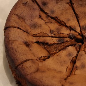  洋風居酒屋サルーテまるごとセット ハンバーグ(175g×5個) ピザ(直径23cm×2枚) ケーキ(直径18cm×2種) ( ふるさと納税 ハンバーグ ピザ マルゲリータ ベーコン エビ チーズケーキ ガトーショコラ 北海道 遠軽町 洋風居酒屋　サルーテ ) en01-00149