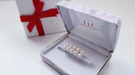 真珠 帯留 /着物姿をワンランクアップ アコヤ真珠の帯留