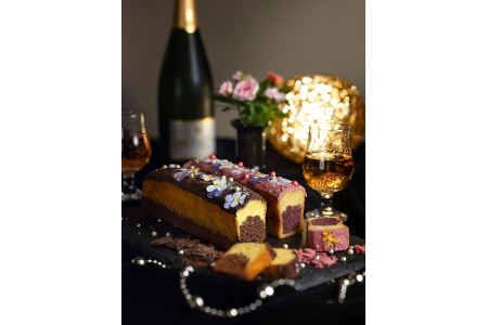 宝塚すみれケーキ【カシス】