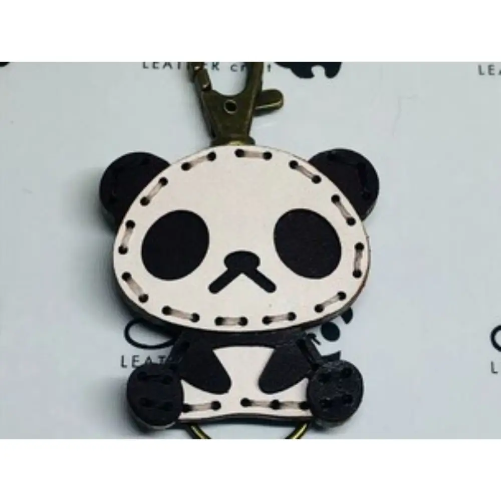 ヤブ＆zooパンダ レザーキーホルダーセット 一点もの 革 キーリング レディース メンズ 鍵 バッグチャーム ストラップ 革小物 かわいい 動物 キャラクター ギフト プレゼント 送料無料 ku022-007-r