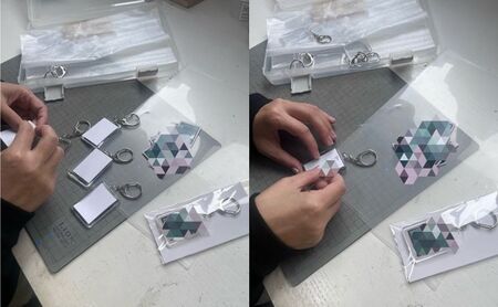 うちの子写真入りキーホルダー♪名前＆メッセージが入る！（デザインA） ピンク