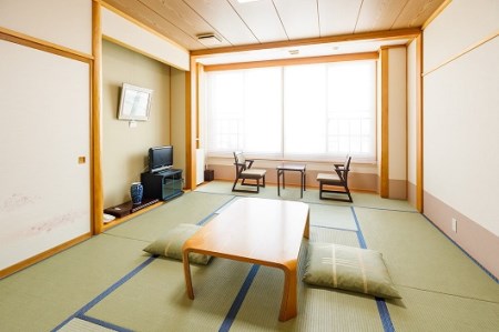 宿泊券 大石田温泉 あったまりランド深堀 「虹の館」1名様 宿泊券 銀山温泉まで車で約30分 ot-skxxx1