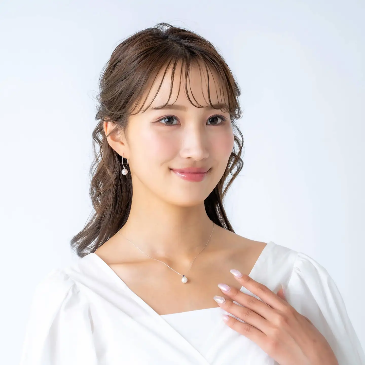 9月 誕生石 サファイア 無調色 アコヤ真珠（日本） 8.0mm ラウンド Pt900 プラチナ ペンダント ネックレス（チェーン付き）