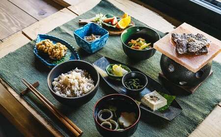 全館 貸切り 1泊2食2サウナ 平日（祝前日を除く日～木曜）大人12名様まで | つづやビレッジ 1泊2食 宿泊 貸し切り サウナ