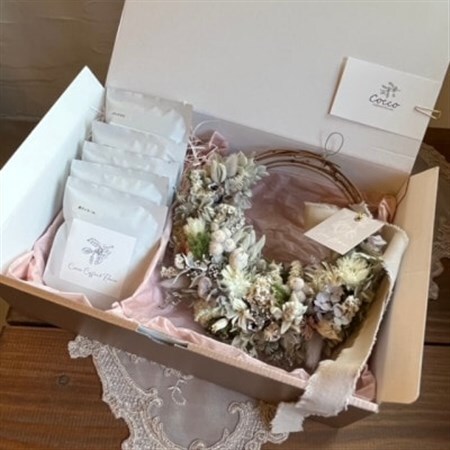 自家焙煎珈琲とドライフラワーリース_飲料・ドリンク ドリップ コーヒー・コーヒー豆 珈琲 花・観葉植物 造花・プリザーブドフラワー 花 _